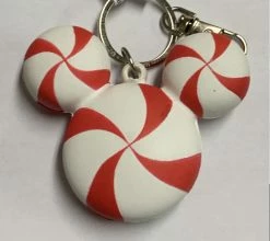 Disney Holiday Keychain - Mickey Mouse Peppermint